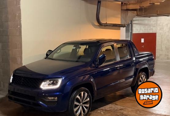Camionetas - Volkswagen Amarok v6 2023 Diesel 70000Km - En Venta