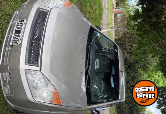 Autos - Ford fiesta max 2009 Nafta 142000Km - En Venta