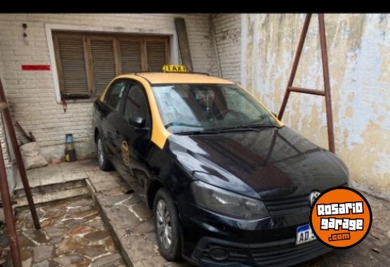 Autos - Volkswagen Voyage 2019 GNC 100000Km - En Venta
