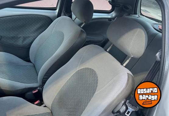 Autos - Ford Ka 2000 Nafta 250000Km - En Venta
