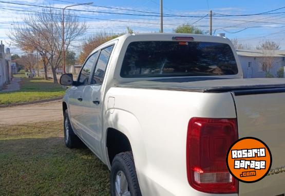 Camionetas - Volkswagen Amarok 2023 Diesel 145000Km - En Venta