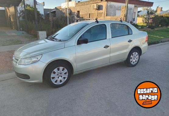 Autos - Volkswagen Voyage Confortline 2009 Nafta 183000Km - En Venta