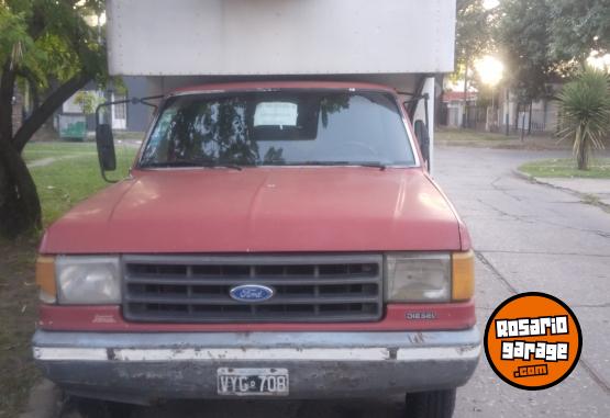 Camiones y Grúas - Vendo o permuto ford 4000 - En Venta