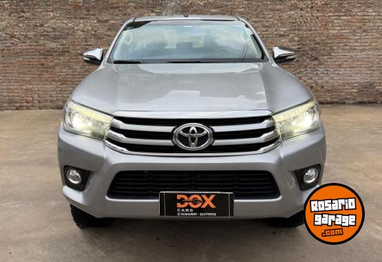 Camionetas - Toyota Hilux 2.8 TDi SRX 4x4 2017 Diesel - En Venta