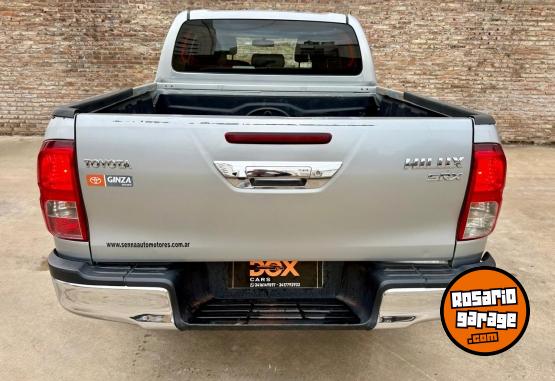Camionetas - Toyota Hilux 2.8 TDi SRX 4x4 2017 Diesel - En Venta