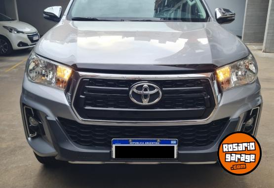 Camionetas - Toyota Hilux D/C SR 4x2 2019 Diesel 90000Km - En Venta