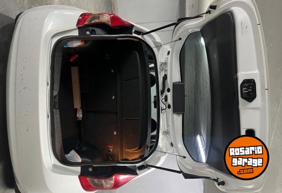 Autos - Nissan Note 2016 Nafta 96000Km - En Venta