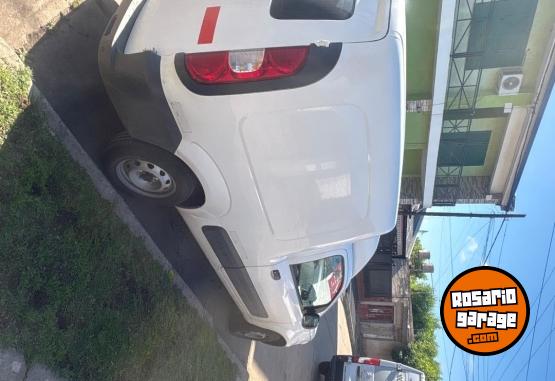 Camionetas - Fiat Fiorino 2021 Nafta 120000Km - En Venta