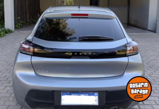 Autos - Peugeot 208 2022 Nafta 41300Km - En Venta