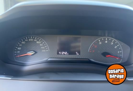 Autos - Peugeot 208 2022 Nafta 41300Km - En Venta