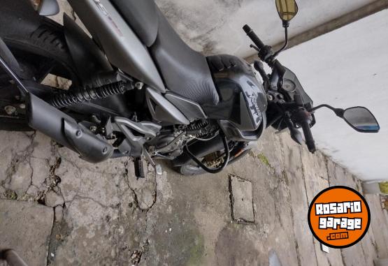 Motos - Bajaj Rouser NS 125 2023 Nafta 13000Km - En Venta