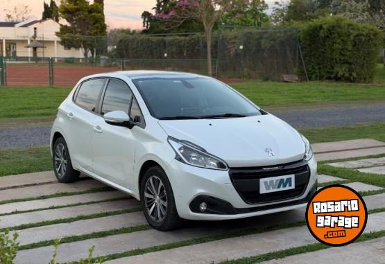 Autos - Peugeot 208 Allure 2018 Nafta 75000Km - En Venta