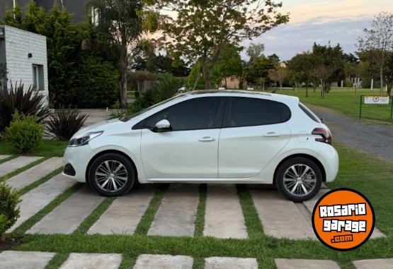 Autos - Peugeot 208 Allure 2018 Nafta 75000Km - En Venta