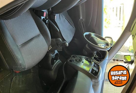 Autos - Nissan Versa VDrive 2021 Nafta 76227Km - En Venta