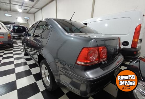 Autos - Volkswagen Bora 2011 Nafta 155000Km - En Venta