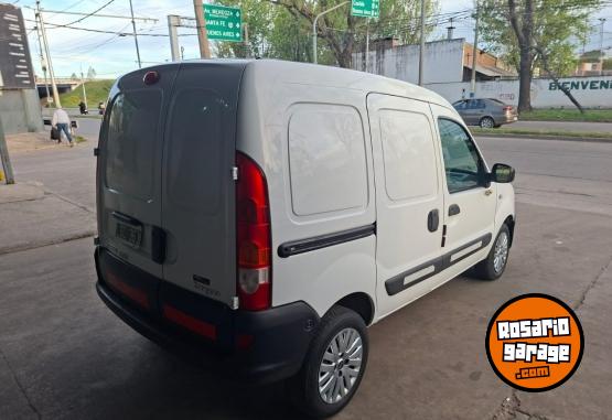 Utilitarios - Renault Kangoo 2012 Nafta 1Km - En Venta