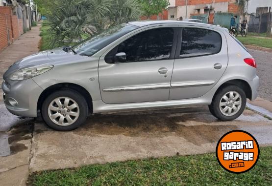 Autos - Peugeot 207 compac 2013 Nafta 170000Km - En Venta