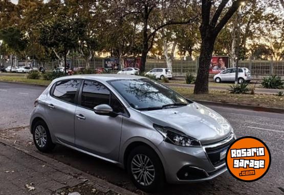 Autos - Peugeot 208 Allure 2019 Nafta 39000Km - En Venta