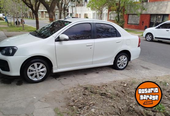 Autos - Toyota Etios XLS 1.6 2018 Nafta 120000Km - En Venta
