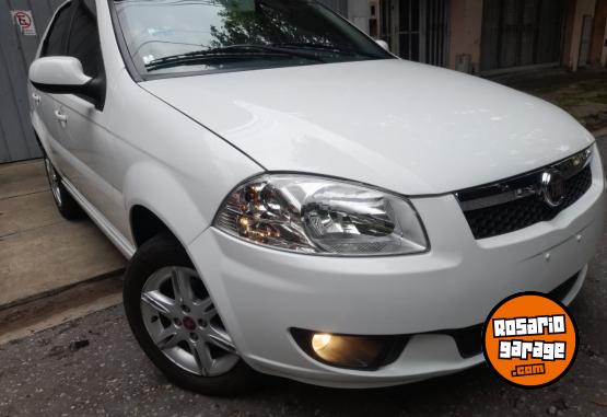 Autos - Fiat Siena 2017 GNC 131000Km - En Venta
