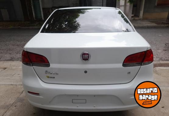 Autos - Fiat Siena 2017 GNC 131000Km - En Venta