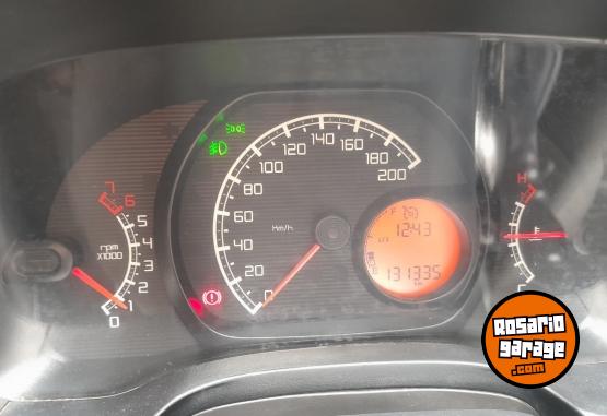 Autos - Fiat Siena 2017 GNC 131000Km - En Venta