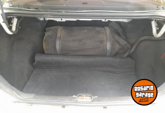 Autos - Fiat Siena 2017 GNC 131000Km - En Venta