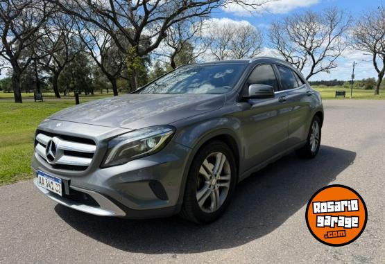 Autos - Mercedes Benz GLA 200 2016 Nafta 83000Km - En Venta