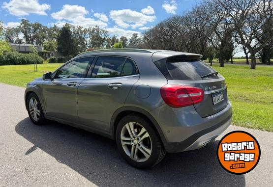 Autos - Mercedes Benz GLA 200 2016 Nafta 83000Km - En Venta
