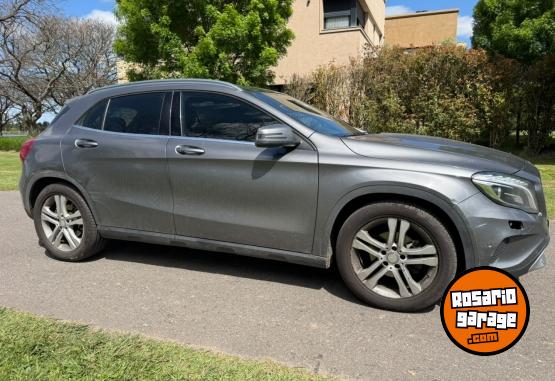 Autos - Mercedes Benz GLA 200 2016 Nafta 83000Km - En Venta