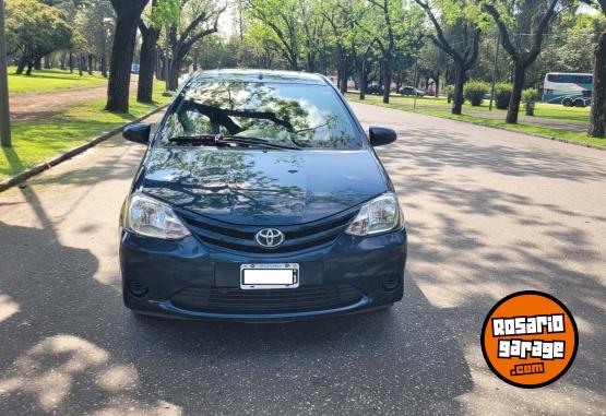 Autos - Toyota ETIOS 2015 Nafta 45000Km - En Venta