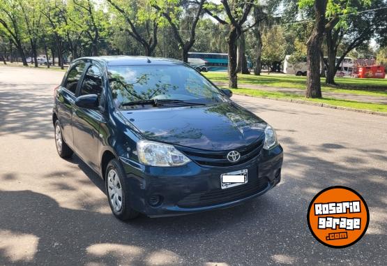 Autos - Toyota ETIOS 2015 Nafta 45000Km - En Venta