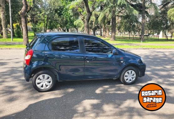 Autos - Toyota ETIOS 2015 Nafta 45000Km - En Venta