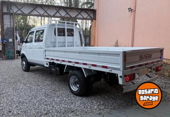 Camiones y Gr�as - SHINERAY T52 DOBLE CABINA - En Venta