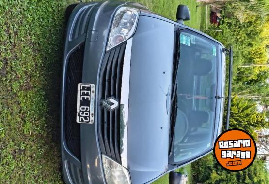 Autos - Renault Logan 2012 Nafta 212000Km - En Venta
