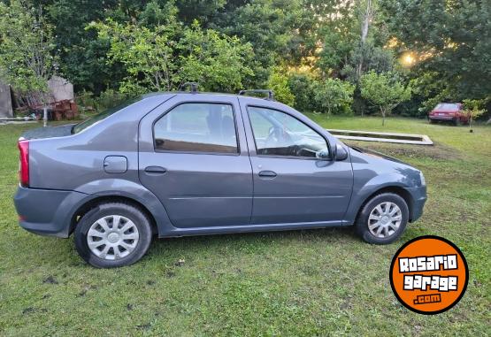 Autos - Renault Logan 2012 Nafta 212000Km - En Venta