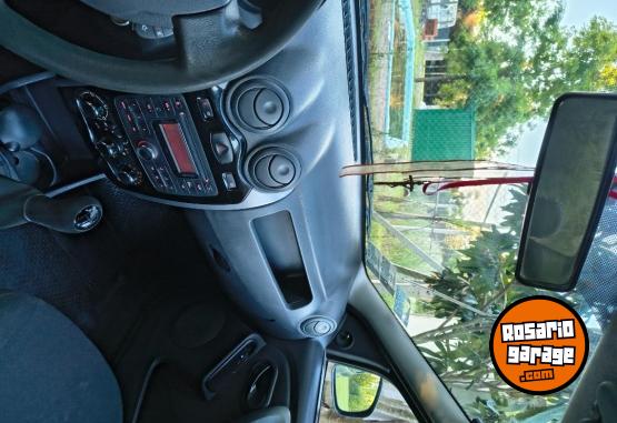 Autos - Renault Logan 2012 Nafta 212000Km - En Venta