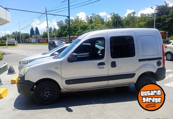 Utilitarios - Renault Kangoo confort ph3 2016 GNC 138000Km - En Venta