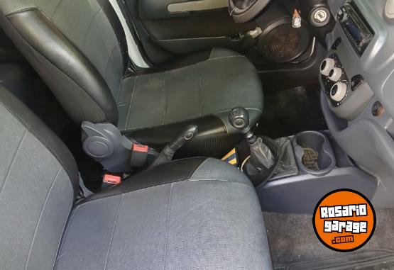 Autos - Fiat Atractive 2011 GNC 170000Km - En Venta