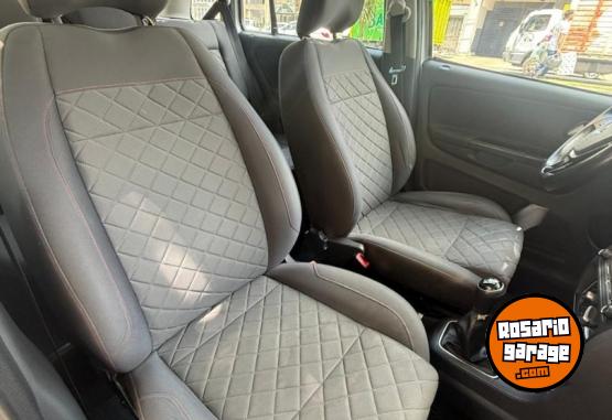 Autos - Volkswagen Suran 2016 Nafta 93500Km - En Venta