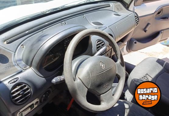 Utilitarios - Renault Kangoo Furgon 2015 Diesel 360000Km - En Venta