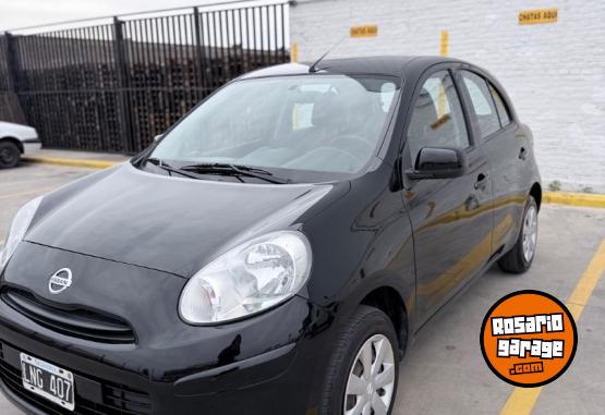 Autos - Nissan March 2012 Nafta 90000Km - En Venta