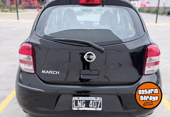 Autos - Nissan March 2012 Nafta 90000Km - En Venta