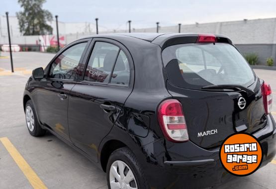 Autos - Nissan March 2012 Nafta 90000Km - En Venta