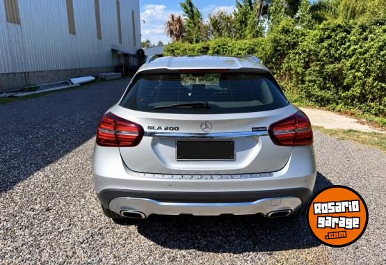 Autos - Mercedes Benz Gla 200 urban 2017 Nafta 60000Km - En Venta