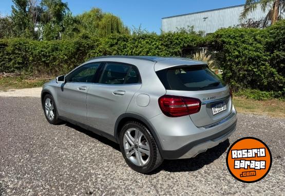 Autos - Mercedes Benz Gla 200 urban 2017 Nafta 60000Km - En Venta