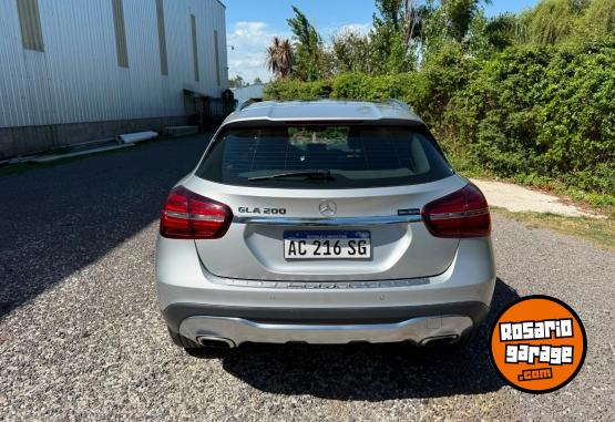 Autos - Mercedes Benz Gla 200 urban 2017 Nafta 60000Km - En Venta