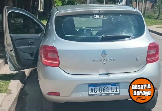 Autos - Renault Sandero 2017 Nafta 125000Km - En Venta