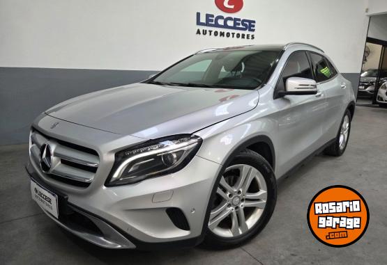 Autos - Mercedes Benz Gla 200 2017 Nafta 110000Km - En Venta