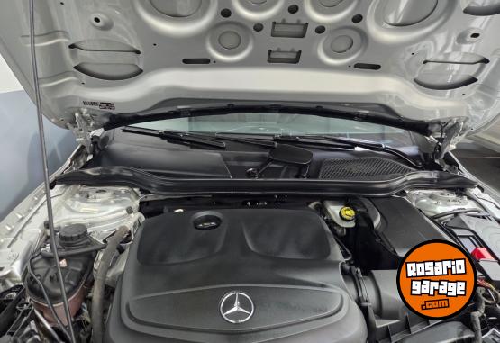 Autos - Mercedes Benz Gla 200 2017 Nafta 110000Km - En Venta